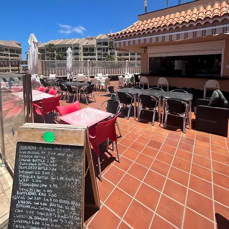 Stunning 2 Bedroom In Cristianos K203 Lägenhet