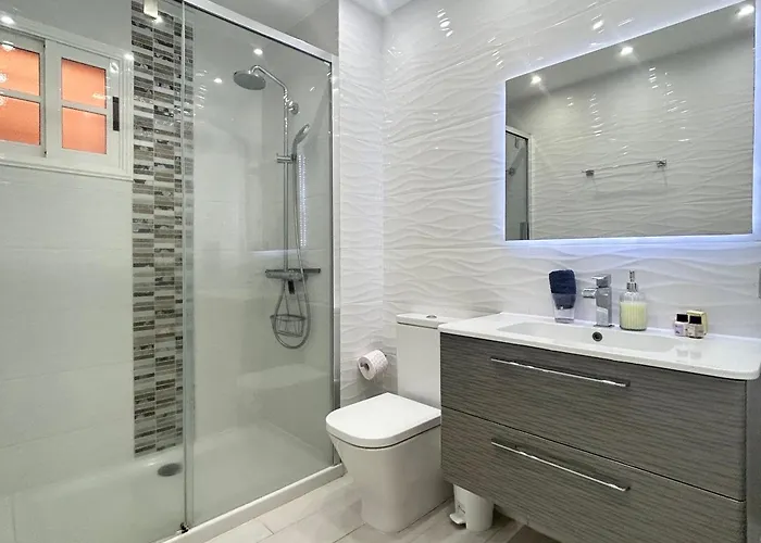 Stunning 2 Bedroom In Cristianos K203 Apartamento Los Cristianos (Tenerife)
