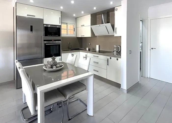 Апартаменты Stunning 2 Bedroom In Cristianos K203 *